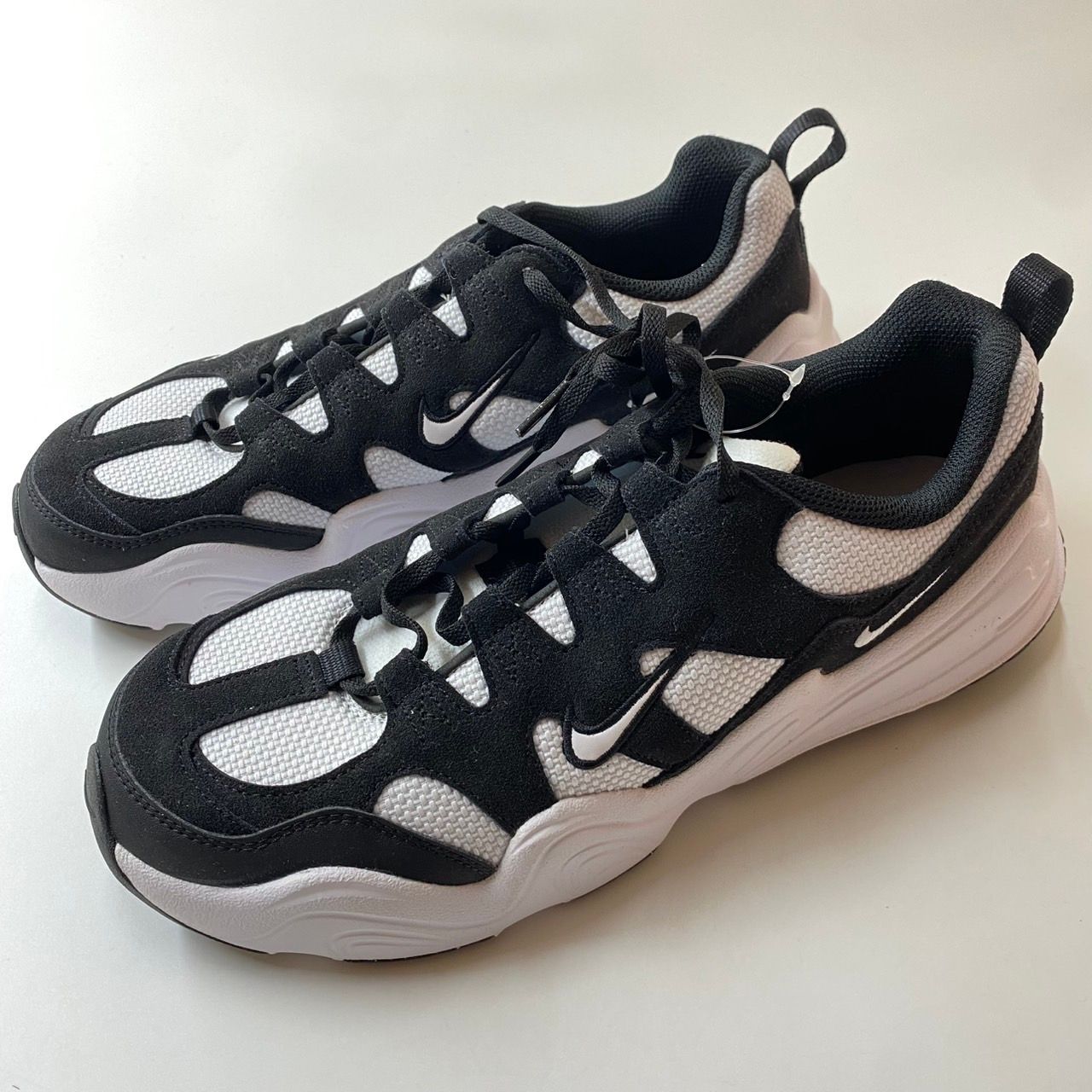 Nike Women's Tech Hera "White/Black"