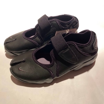 Nike Women's Air Rift "Black"