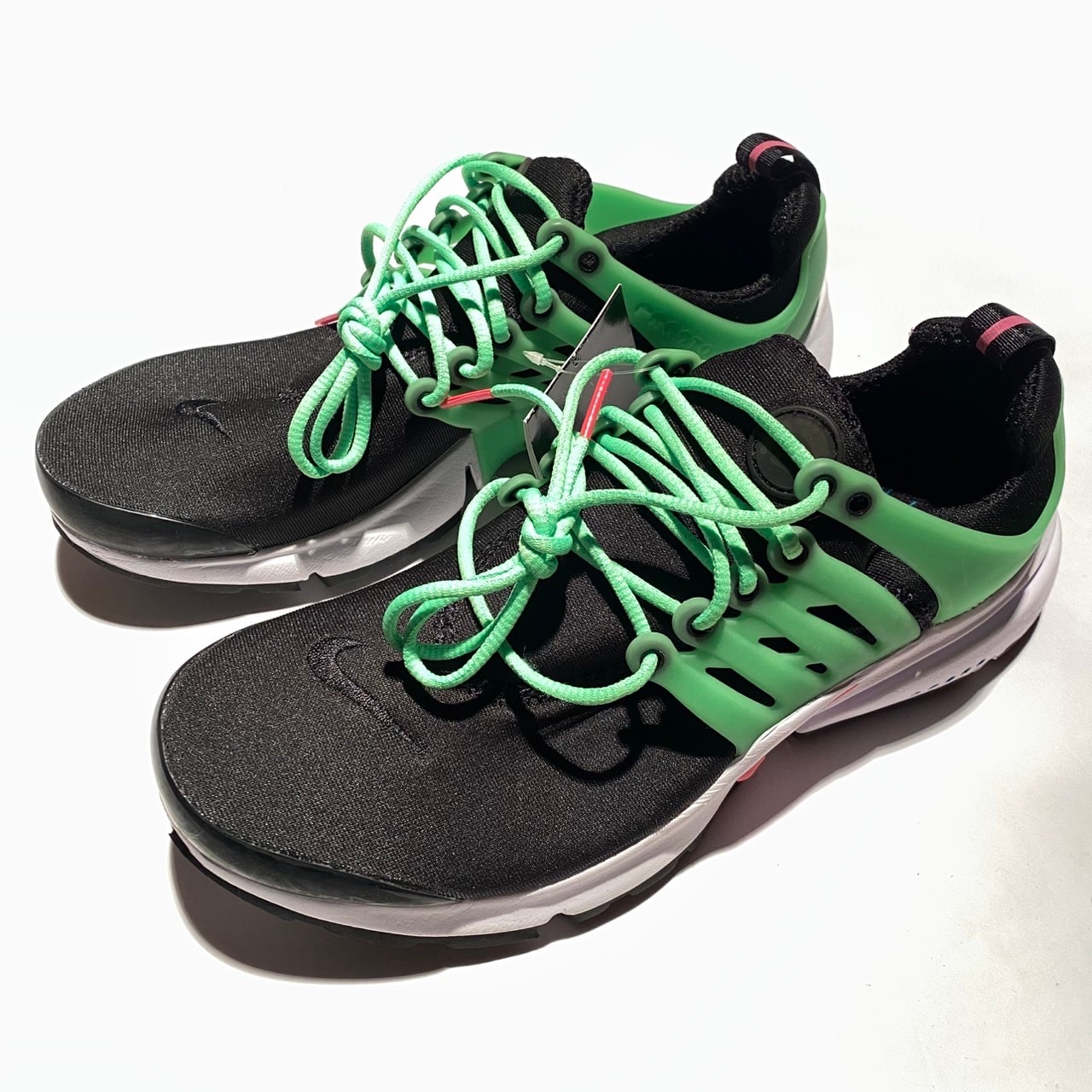 Nike Air Presto "Green Strike"