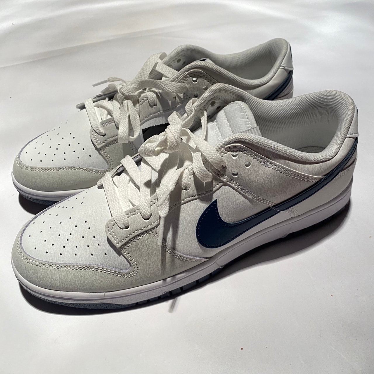Nike Dunk Low Retro "Summit White/Midnight Navy-Platinum Tint"