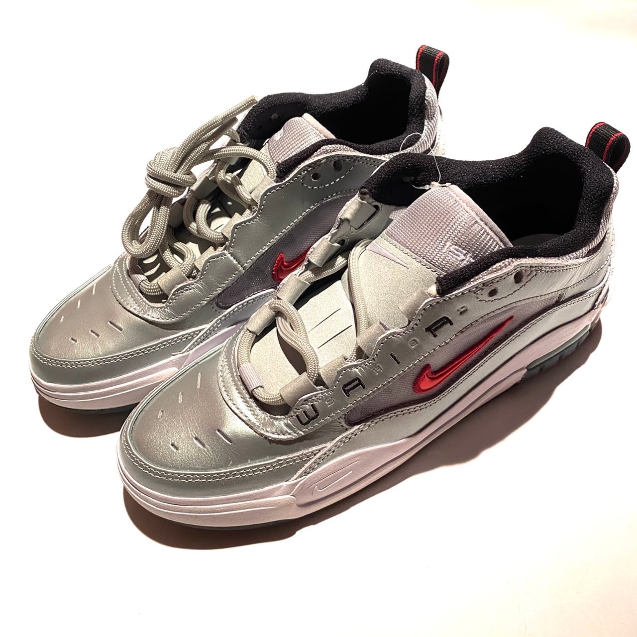 Nike Air Max Ishod PRM "Metallic Silver/Metallic Silver/White/Varsity Red"