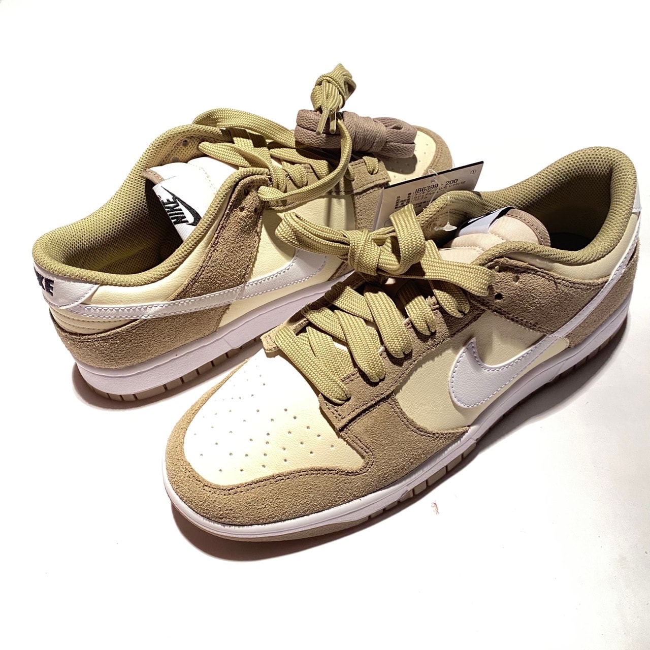 Nike Dunk Low "Neutral Olive"