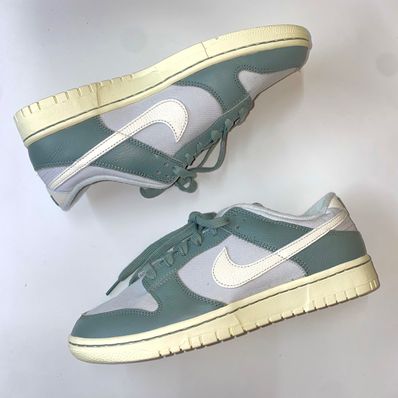 Nike Dunk Low PRM "Mica Green"