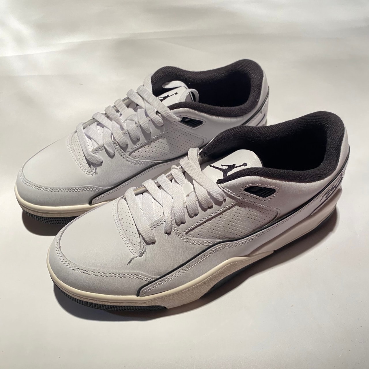 Nike Jordan Flight Court "White/Black"