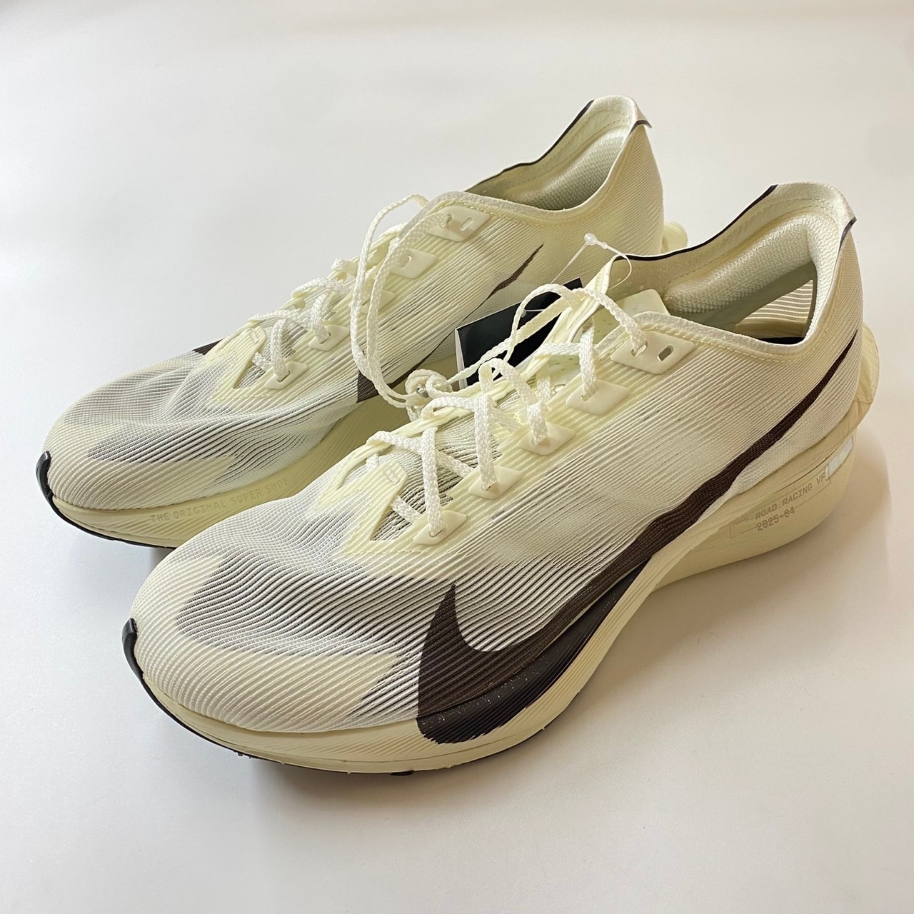 ナイキ ヴェイパーフライ4 