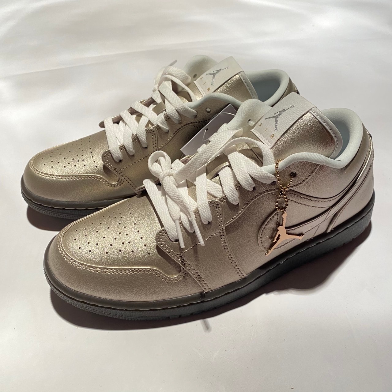 Nike Women's Air Jordan 1 Low SE "Metallic Zinc"
