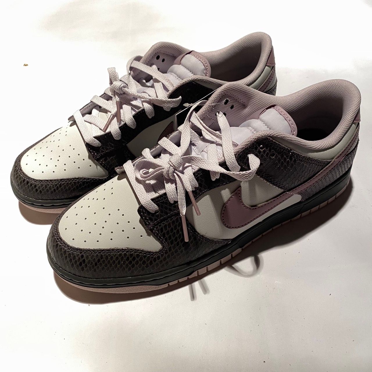Nike Dunk Low SE "Snakeskin"