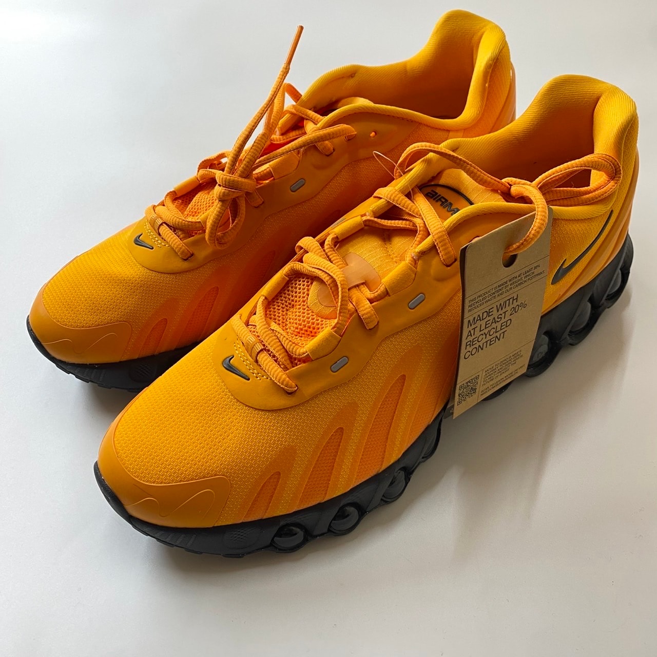 Nike Air Max DN8 "Sundial"