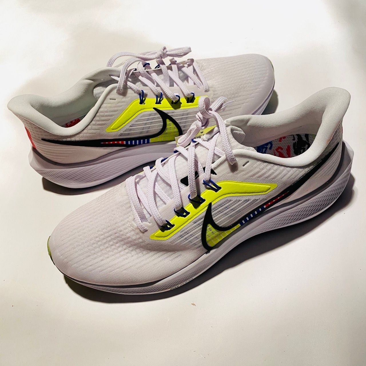 Nike Air Zoom Pegasus 39 PRM "White/Black/Summit White/Volt"