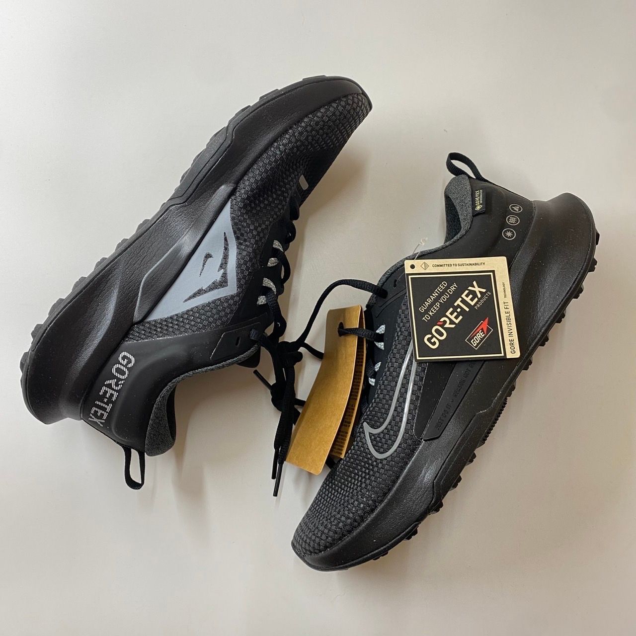 ナイキ ウィメンズ ジュニパー トレイル2 ゴアテックス "ブラック/アンスラサイト/クールグレー"