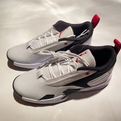Nike Jordan Max Aura 6 "White/Gym Red/Black"
