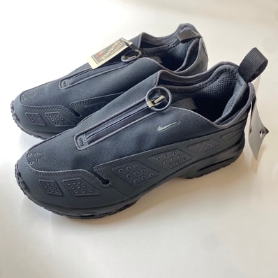 Nike Women's Air Max SNDR GORE-TEX "Black and Dark Smoke Grey"
