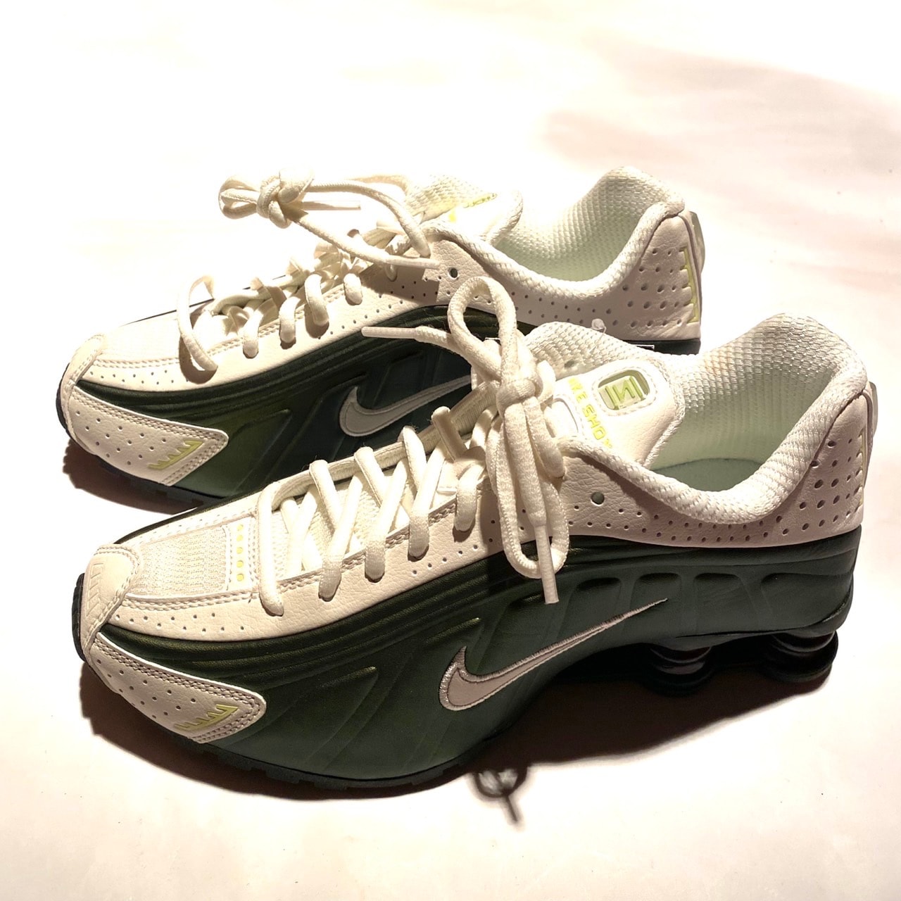 Nike Women's Shox R4 "Sail/Off Noir/Light Lemon Twist"