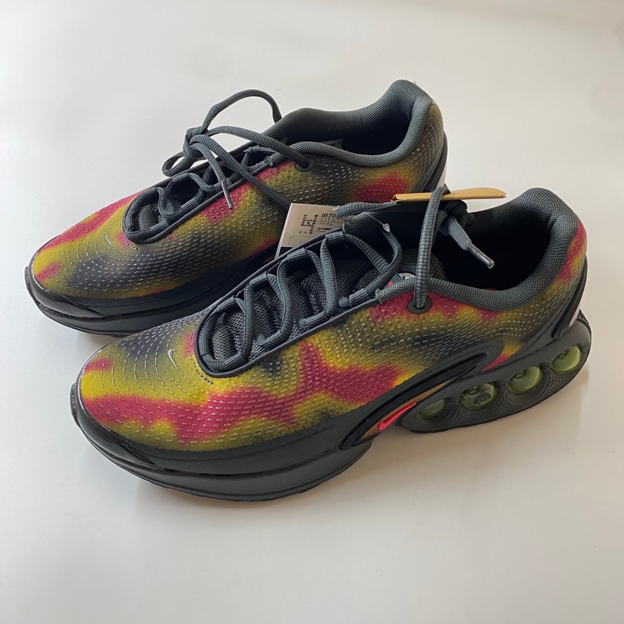 Nike Air Max DN "Dark Smoke Grey/Black/Sweet Beet/Red Orbit"