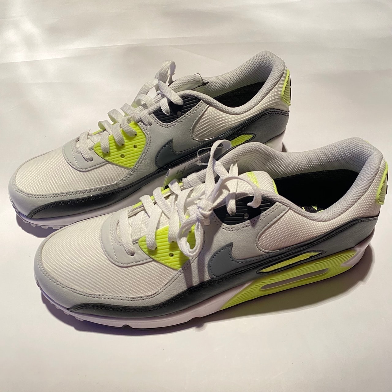 Nike Air Max 90 GORE-TEX "Volt"