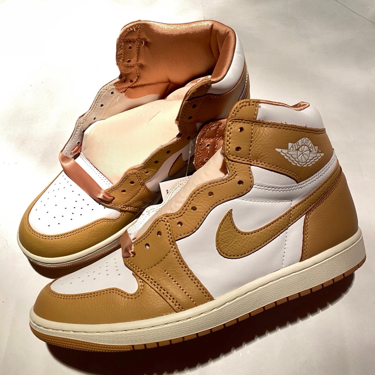 Nike Women's Air Jordan 1 Retro High OG "Praline"