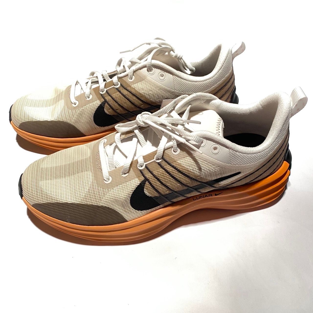 ナイキ ルナ ローム "サミットホワイト/ココナッツミルク/カーキ/ブラック"