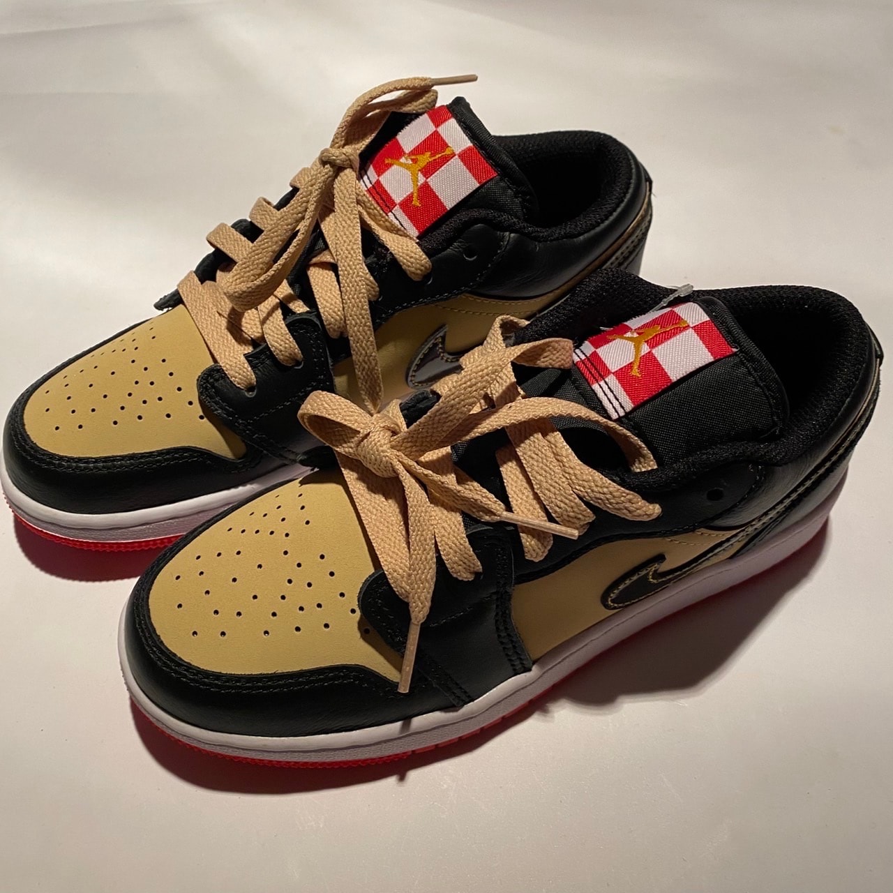 Nike GS Air Jordan 1 Low "Pizza"