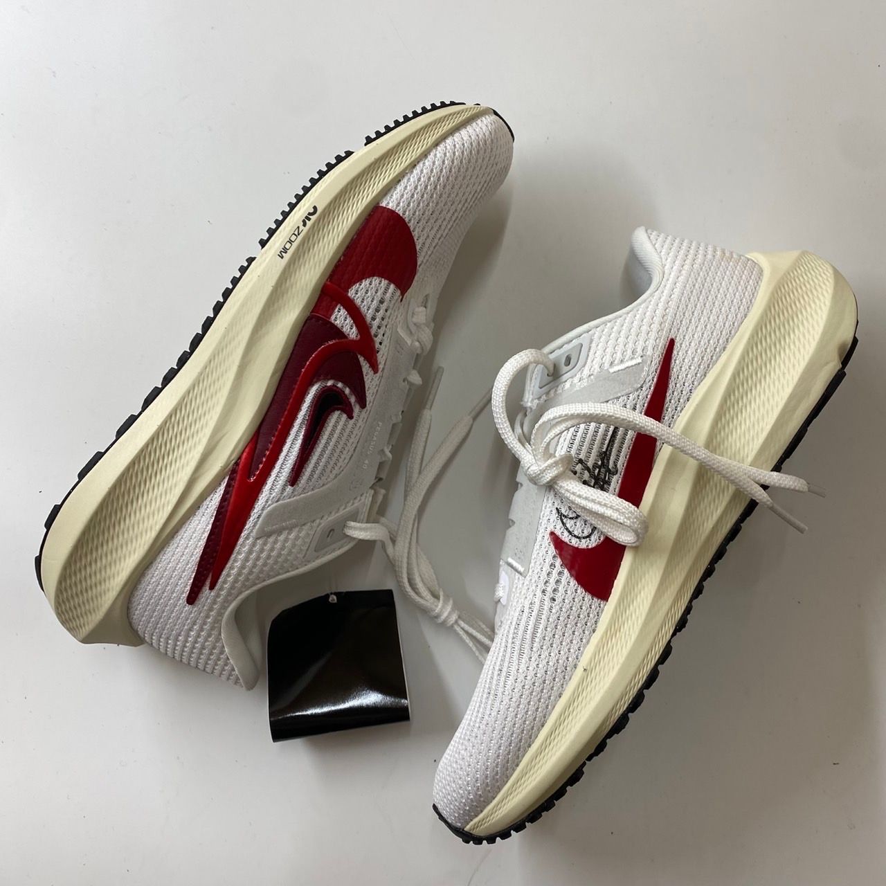 Nike Women's Air Zoom Pegasus 40 Premium "White/Photon Dust/University Red/Multi Color"