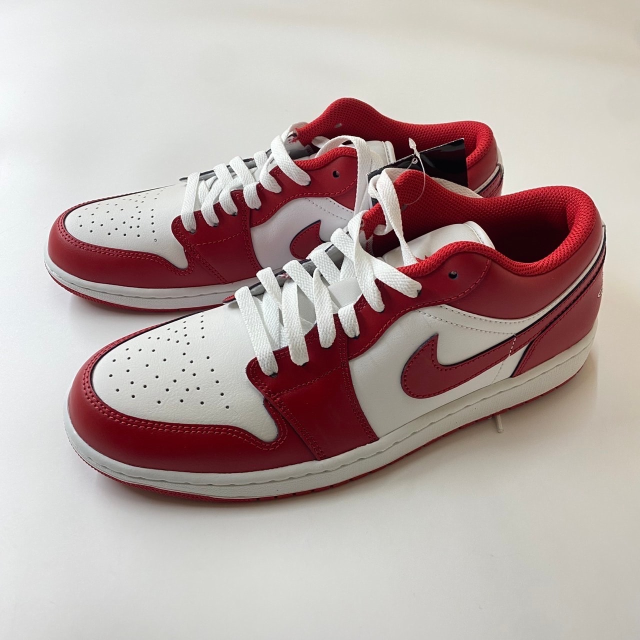 Nike Air Jordan 1 Low "Summit White/Summit White/Varsity Red"