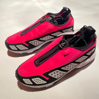 Nike Women's Air Max SNDR "Hyper Pink and Black"