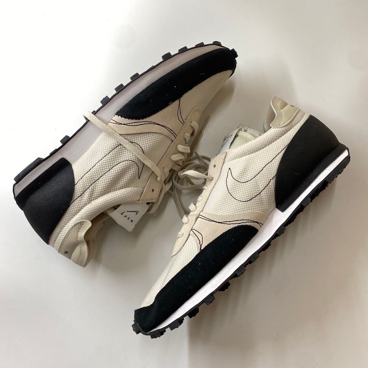 Nike Daybreak Type "Light Orewood Brown"