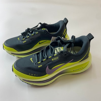Nike Women's Vomero 18 GORE-TEX "Seaweed/Light Liquid Lime/Cyber/Seaweed"