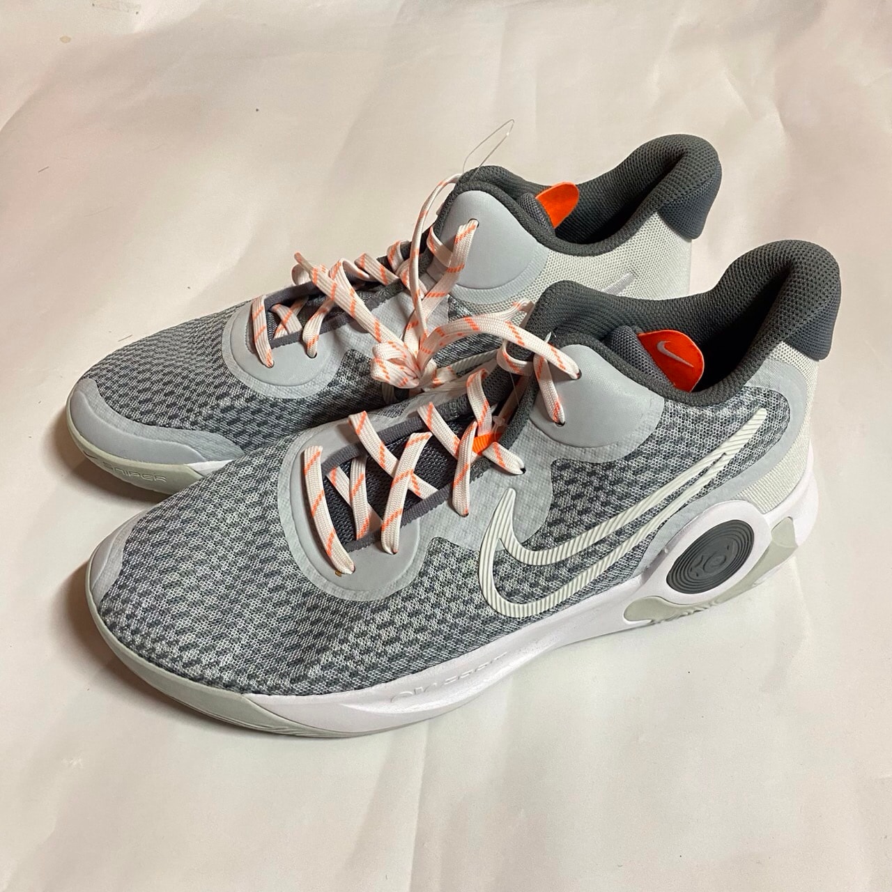 Nike KD Trey 5 "Pure Platinum/Cool Gray/Total Orange/White"