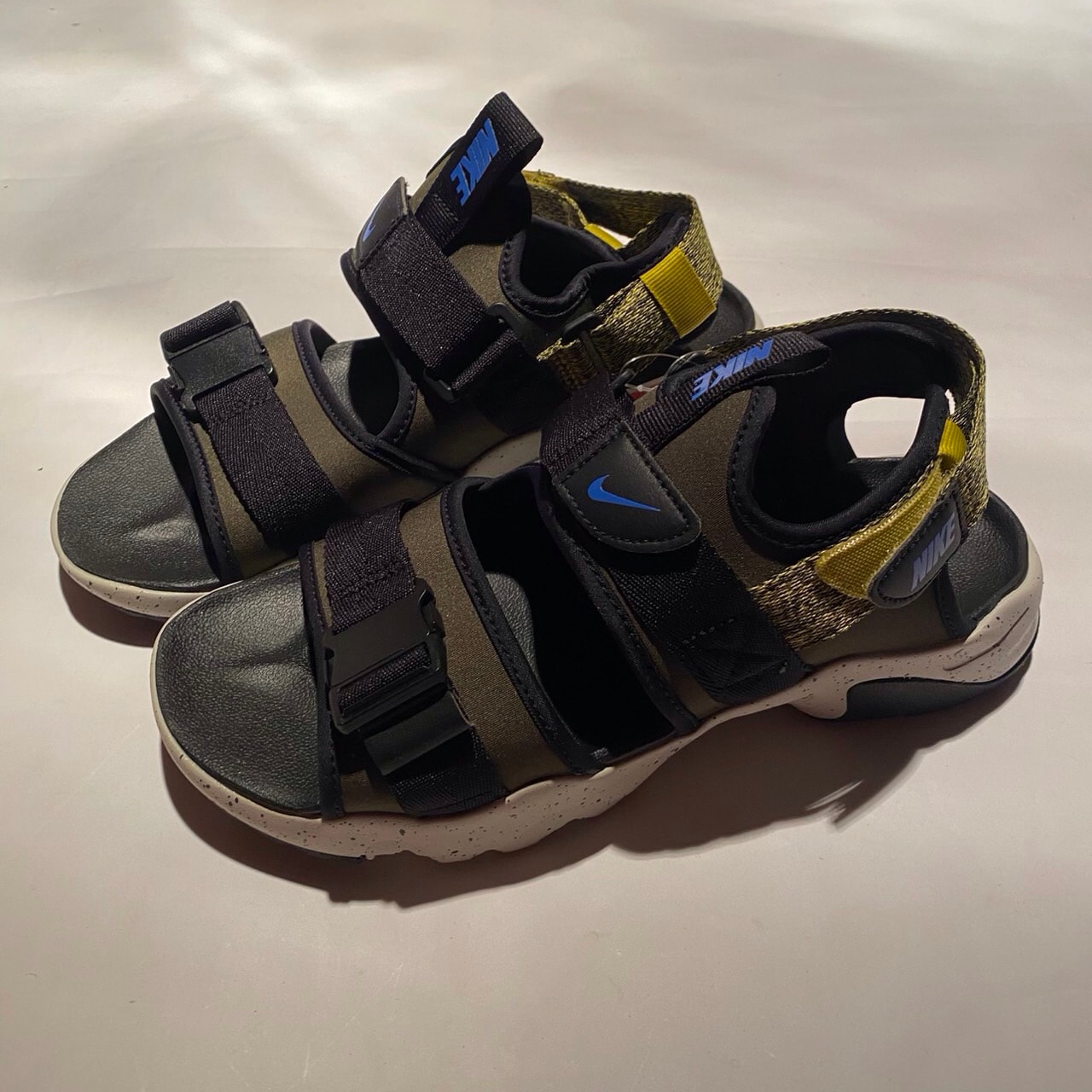 Nike Canyon Sandal "Cargo Khaki/Bright Citron"