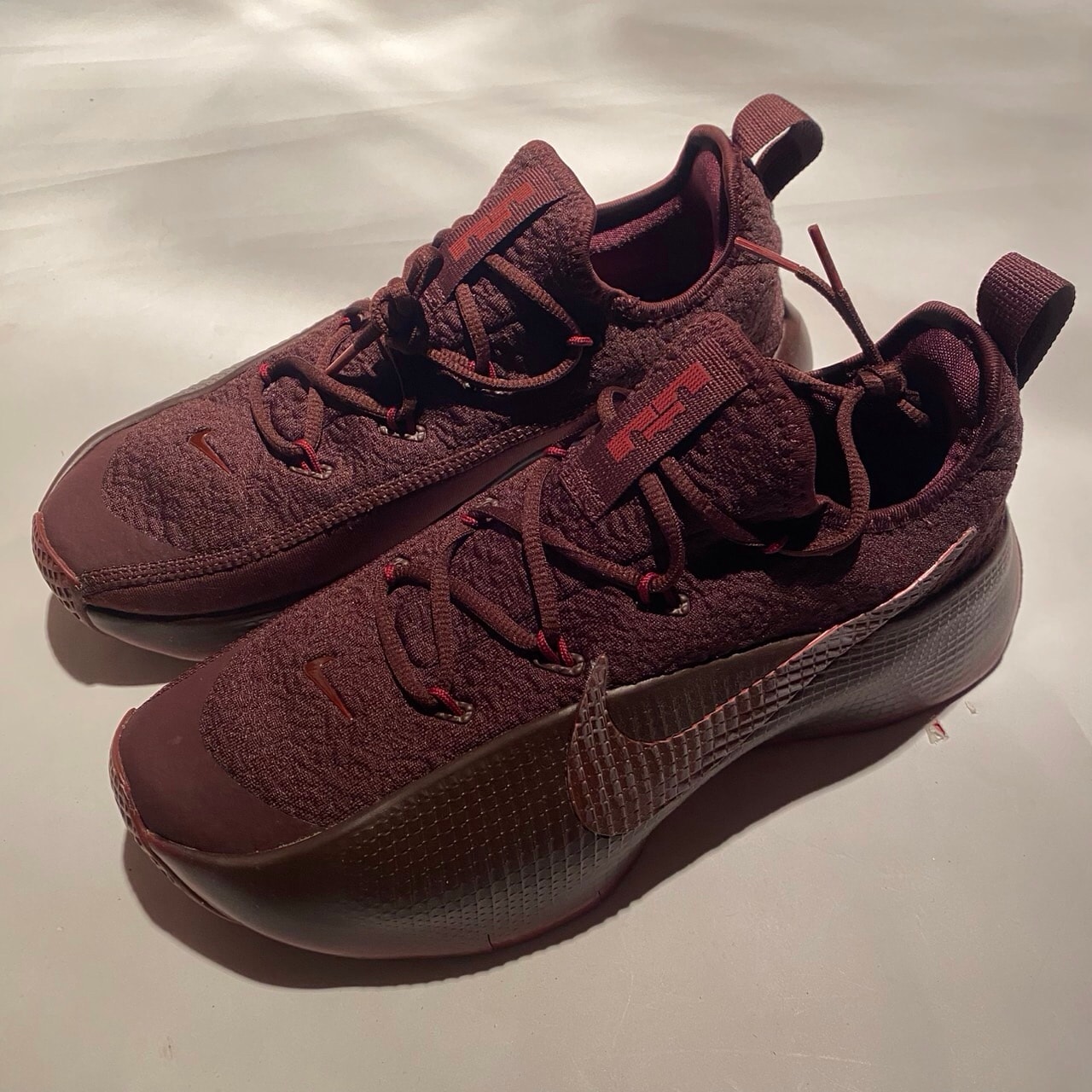 Nike LeBron TR 1 "Burgundy Crush/Team Red"