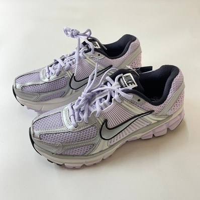 Nike Women's Zoom Vomero 5 "Barely Grape/Photon Dust/Summit White/Metallic Silver"