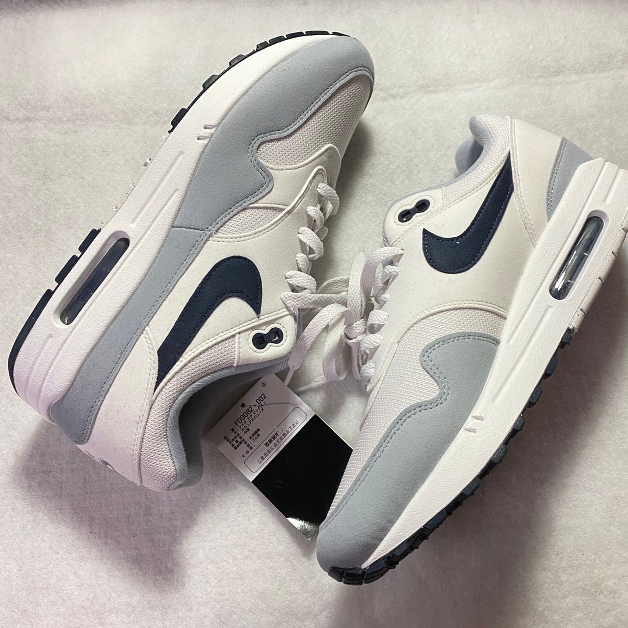 Nike Air Max 1 "Platinum Tint/Wolf Grey/Dark Obsidian"
