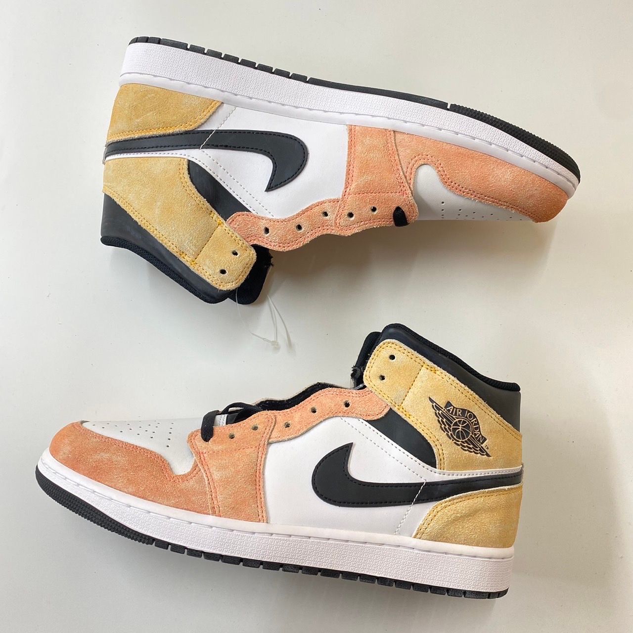 Nike Air Jordan 1 Mid "Flight Club"