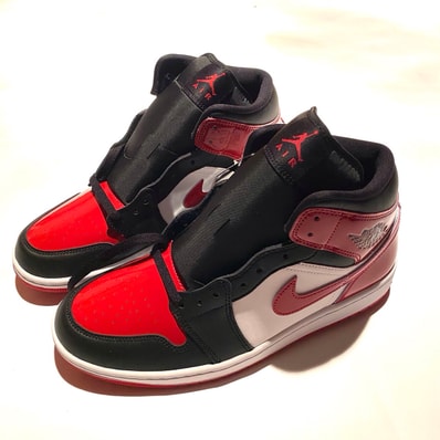 Nike Air Jordan 1 Mid SE "Black/White/Varsity Red"