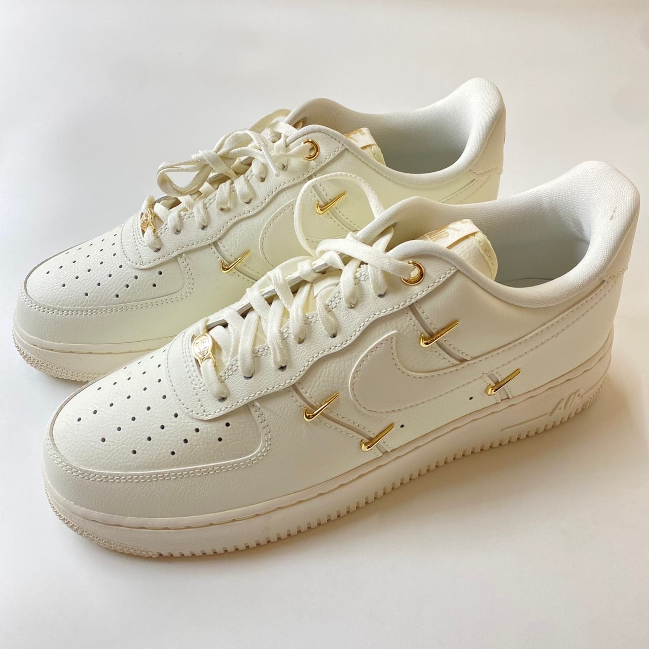 Nike Women's Air Force 1 '07 LX "Sail/Metallic Gold"
