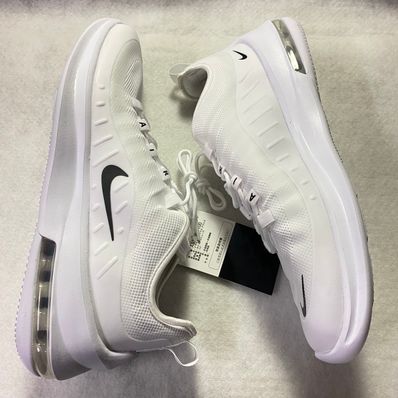Nike Air Max Axis "White/Black"
