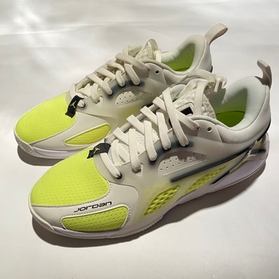 Nike Jordan Heir Series "White/Black Volt"