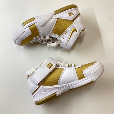Nike Zoom LeBron 2 "Metallic Gold/White"