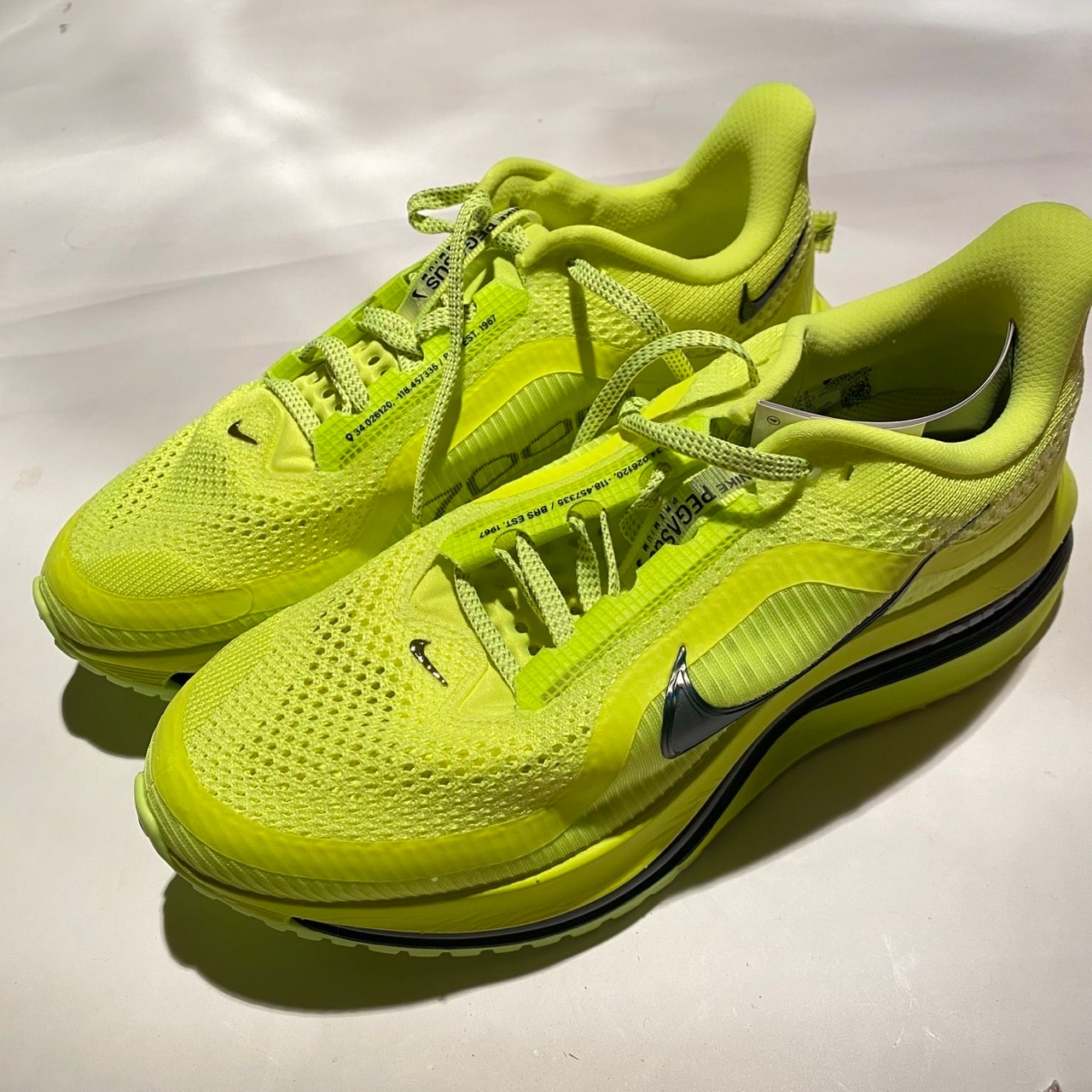 Nike Pegasus Premium "Volt"