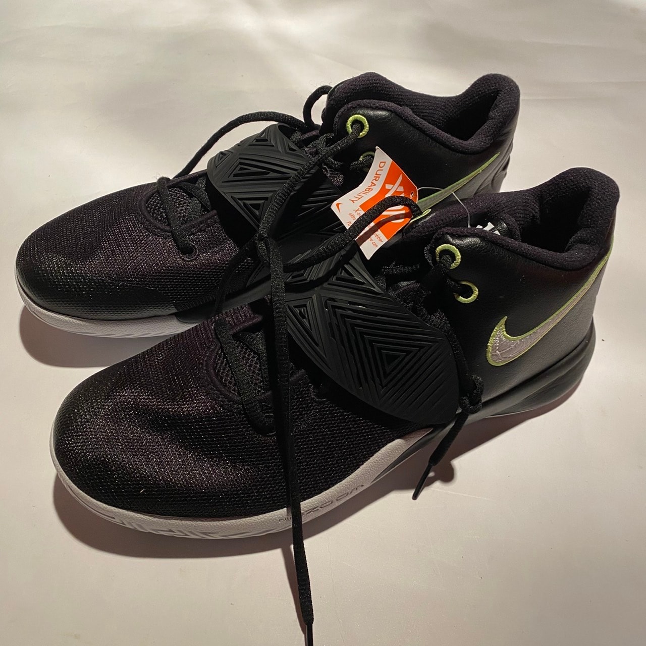 Nike Kyrie Flytrap 3 "Black/Volt/White"
