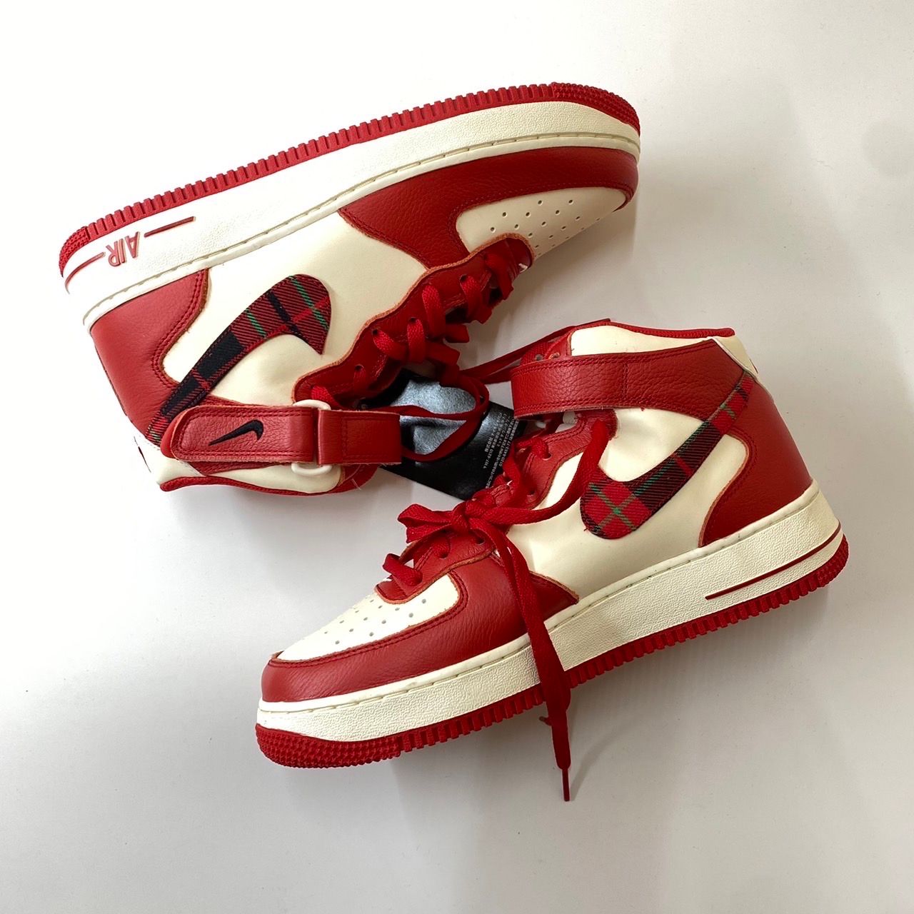 Nike Air Force 1 Mid Plaid "Red"