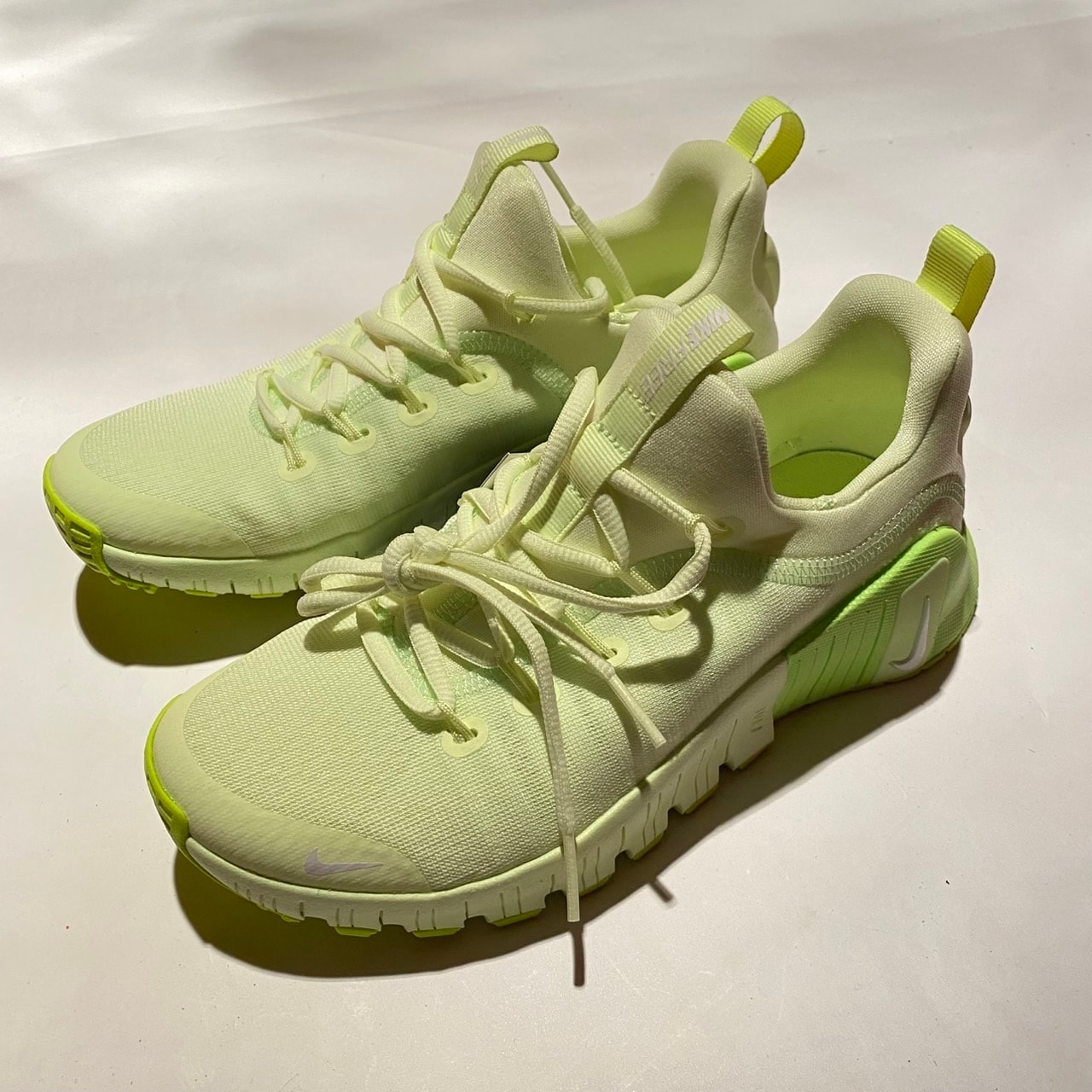 Nike Women's Free Metcon 6 "Barely Volt/Volt/Volt Glow/White"