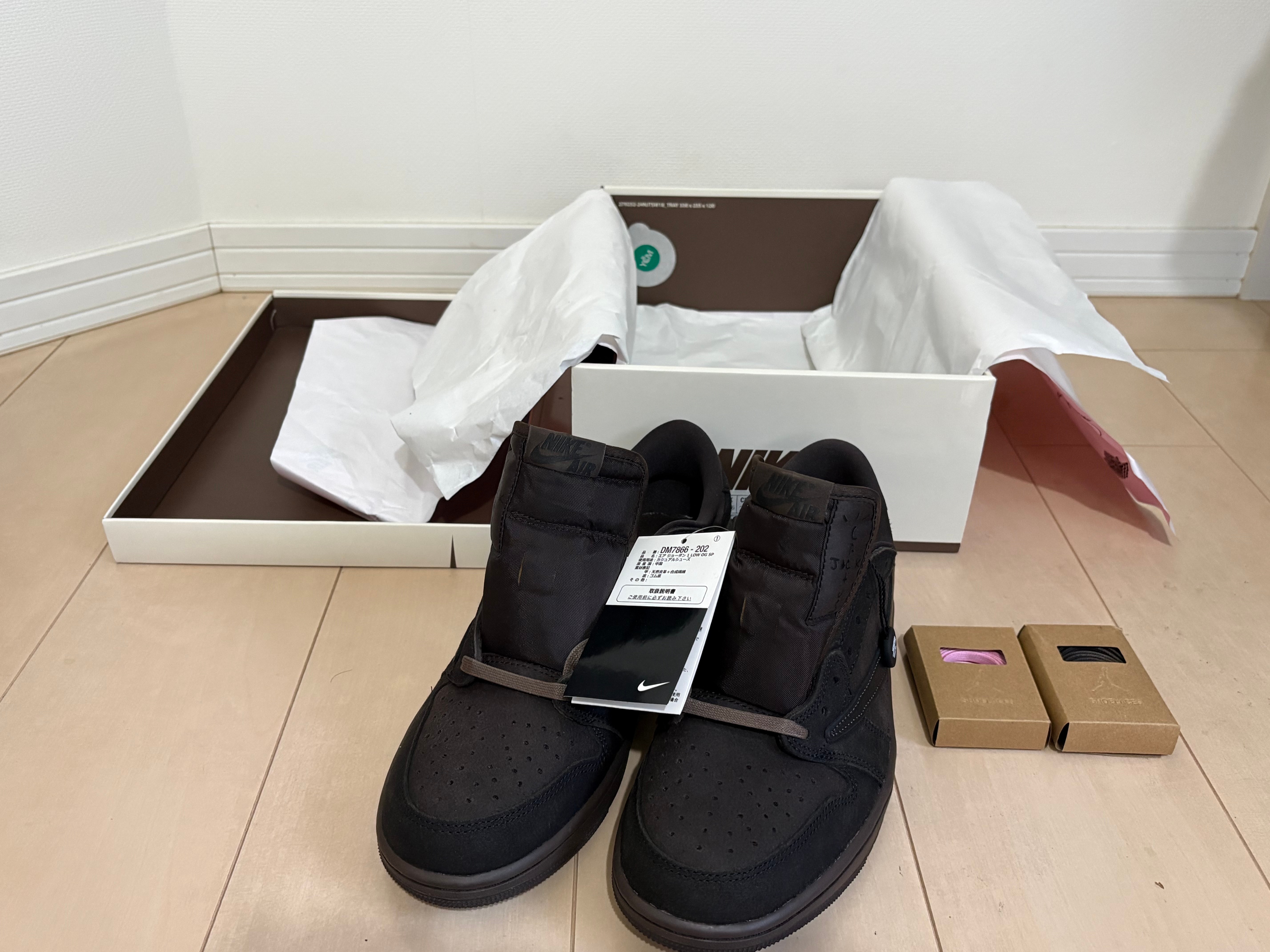 Travis Scott × Nike Air Jordan 1 Low OG SP "Velvet Brown and Dark Mocha"