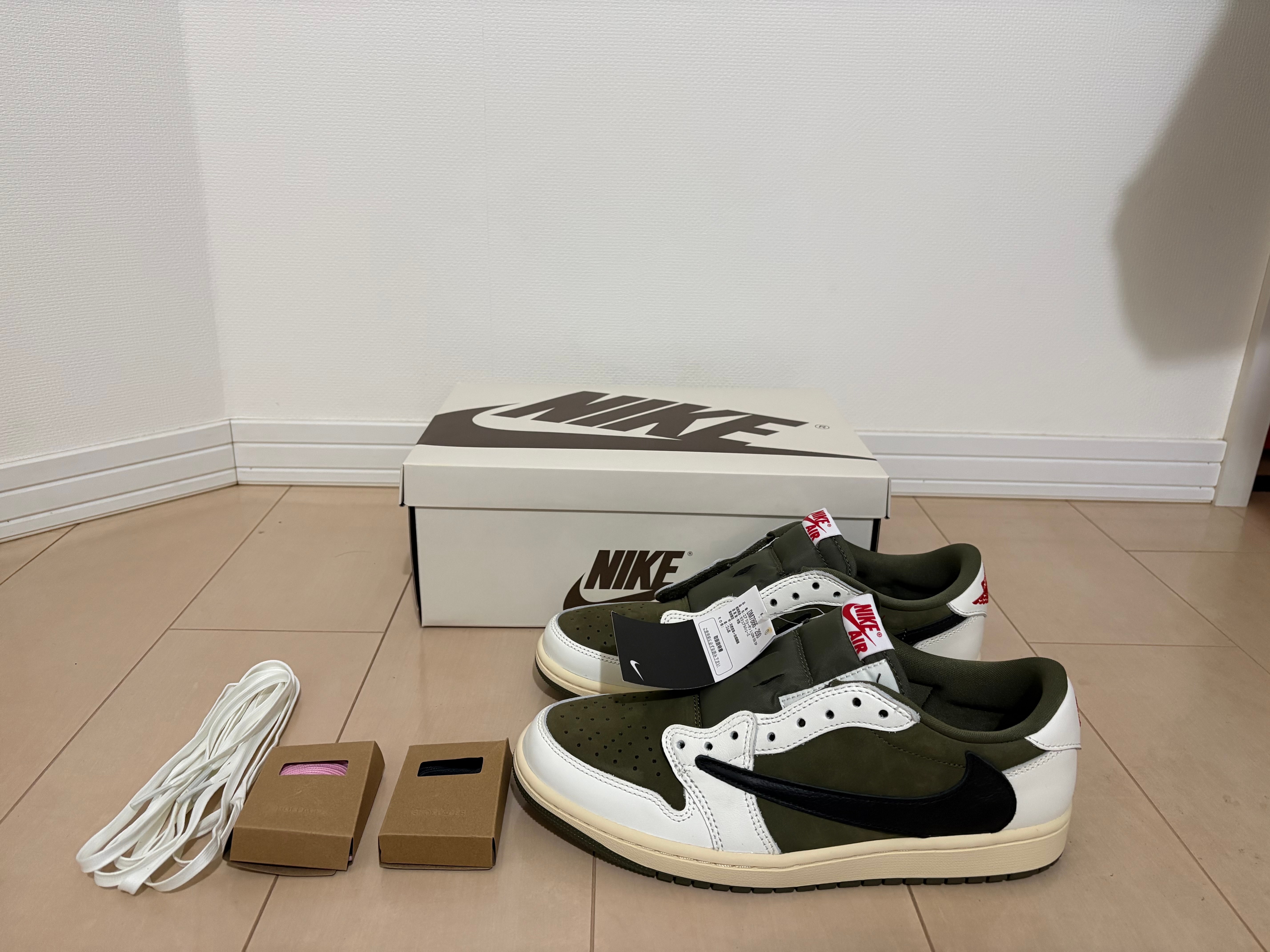 Travis Scott × Nike Air Jordan 1 Low OG SP "Reverse Olive"