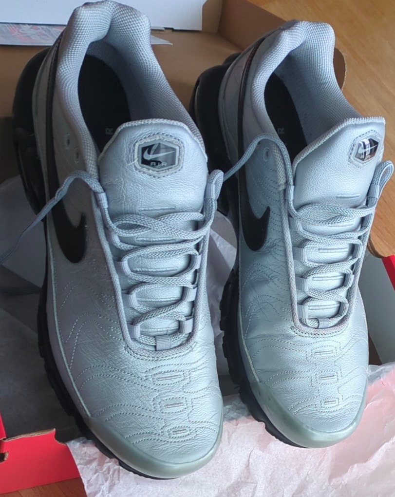 Nike Air Max Plus Tiempo "Wolf Grey and Black"