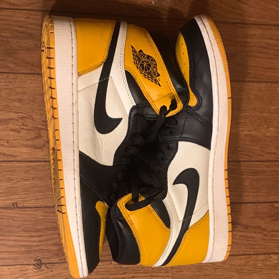 Nike Air Jordan 1 Retro High OG "Taxi"