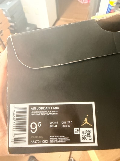 Nike Air Jordan 1 Mid "Light Smoke Grey/White/Black"