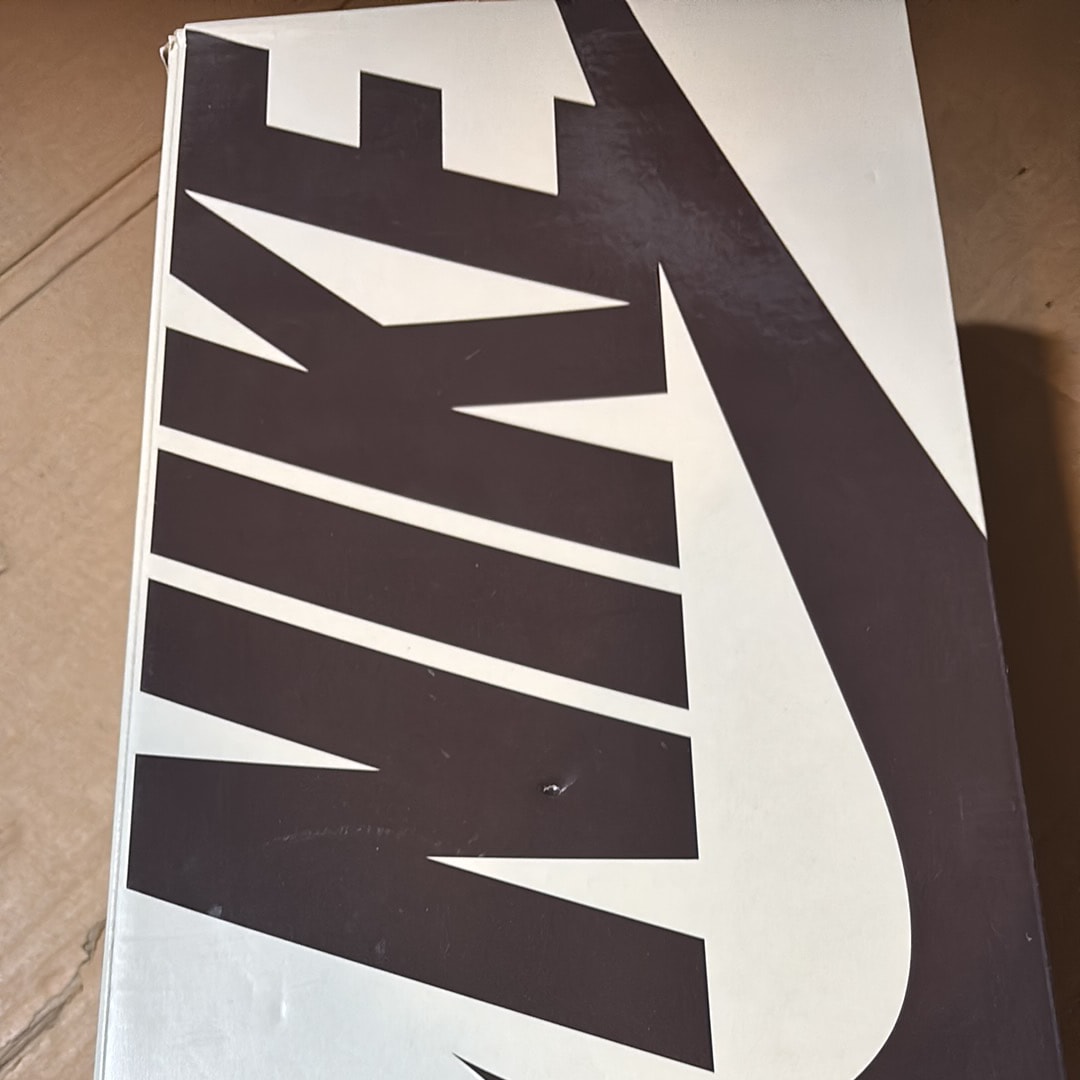 ナイキ ブック1 "ブルーブラッド" (IH0892-900/IH0888-900)