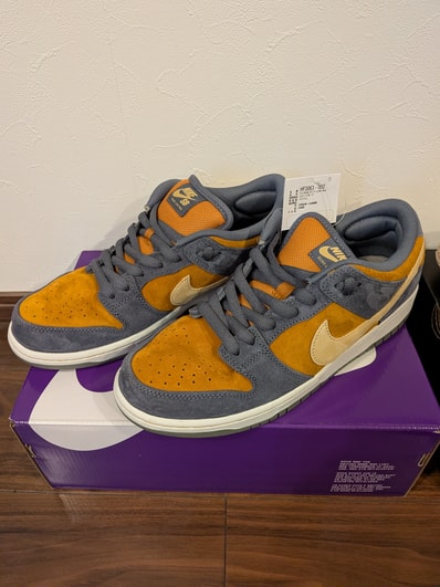 Nike SB Dunk Low Pro "Light Carbon and Monarch"