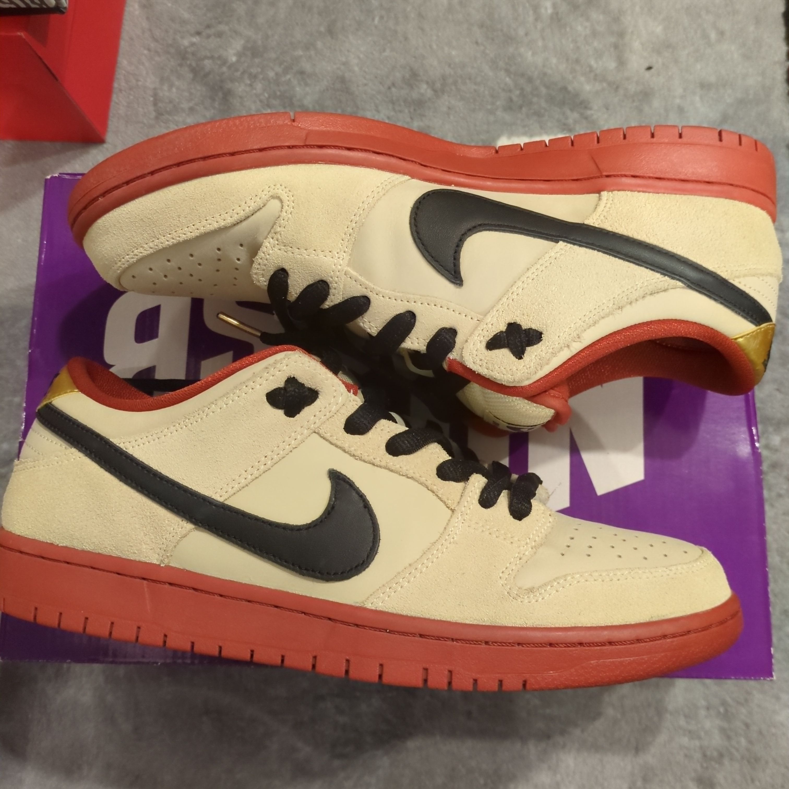 Nike SB Dunk Low Pro "Hennessy"